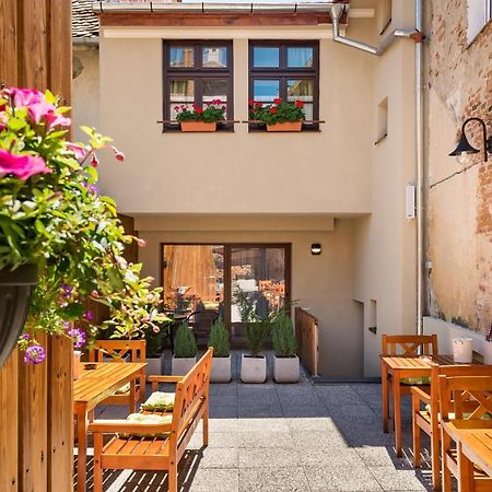 الشقق الفندقية Blumenhaus سيبيو المظهر الخارجي الصورة